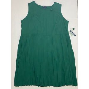 NWT ModCloth Pleated Green Fit & Flare Dress, Sleeveless, Sz 2X